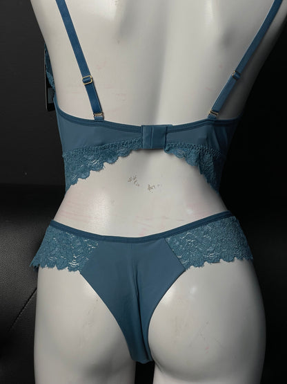 Conjunto Thalia