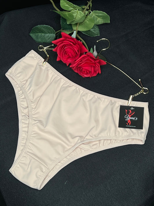 Calcinha Amália no G e 48